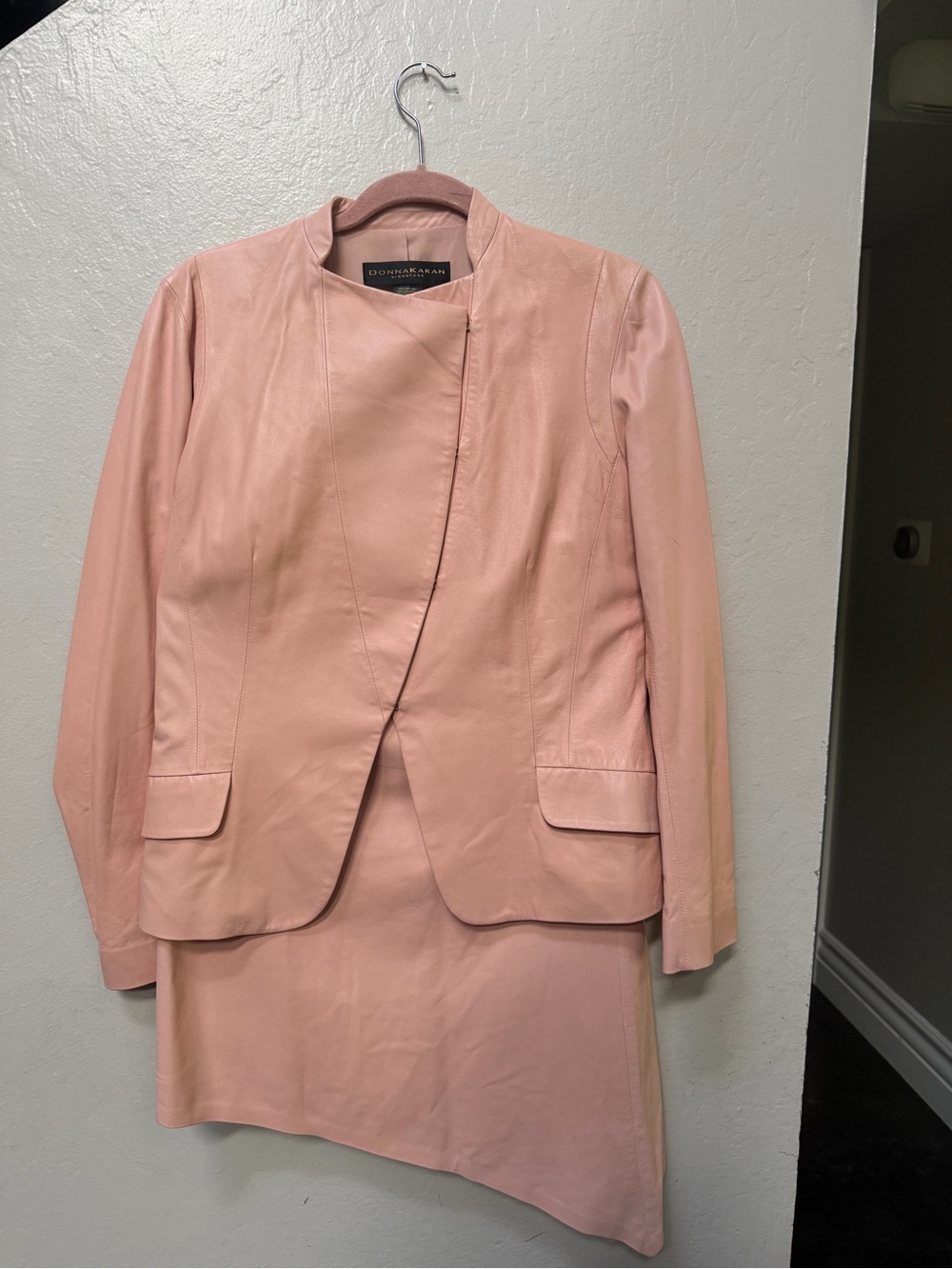 Donna Karan Signature Lambskin Leather Jacket & Asymmetrical Skirt Set Sz 8